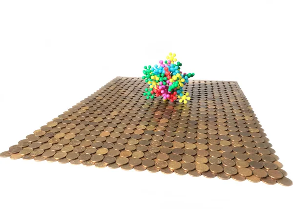 Bir Hastalığın Plastik Modeli Virüs Molekülü Rus Rublesinden Yapılmış Metal — Stok fotoğraf