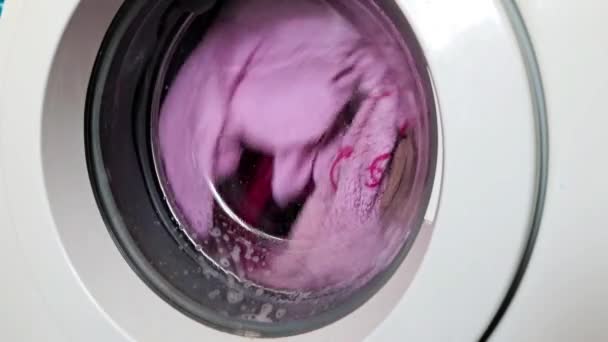 Drehen Der Waschmaschinentrommel Beim Waschen Der Wäsche — Stockvideo