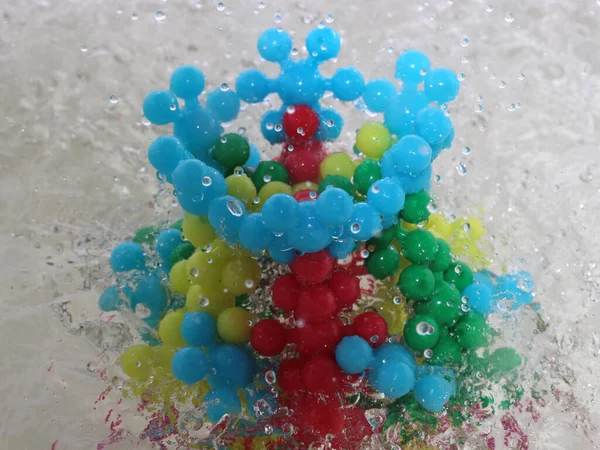 Agua Transparente Limpia Lava Modelo Plástico Molécula Del Virus —  Fotos de Stock