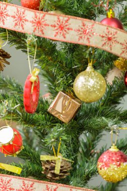 Noel ağacı süslemesi