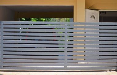 için garaj kapısı