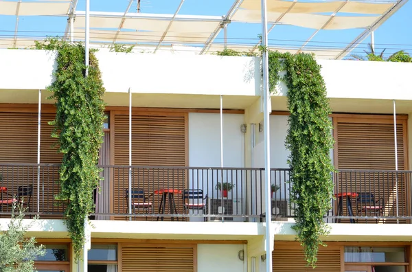 Skiathos görög sziget Hotel homlokzat — Stock Fotó
