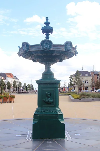 Una Bella Fontana Flissingen Paesi Bassi Cielo Blu Sullo Sfondo — Foto Stock