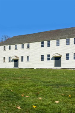 Sonbahar sezonu, Newport bina çiftlik 