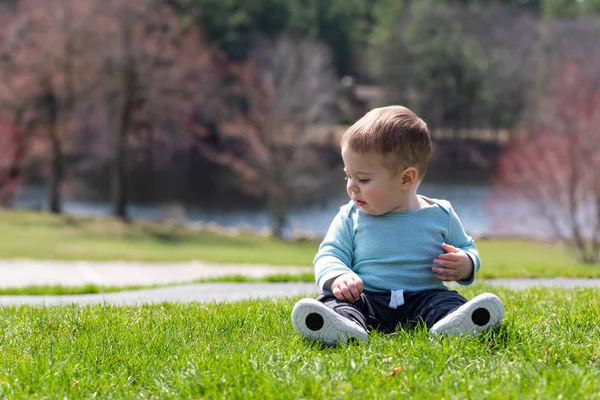 Baby Boy Sitting Summertime — Stock Photo, Image