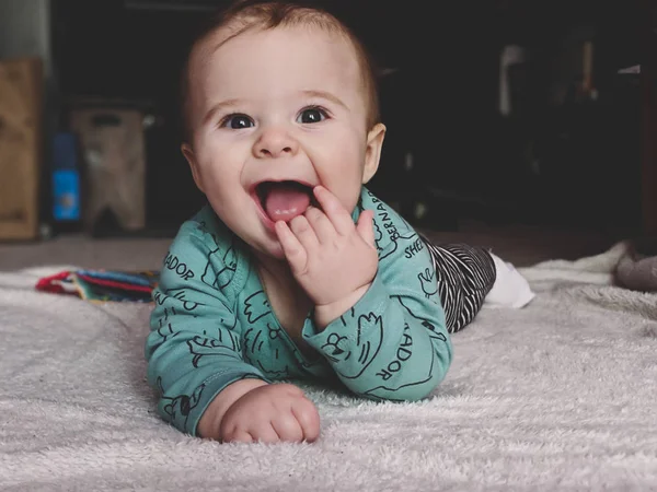 Smiling Baby Boy Room Background — Stock Photo, Image