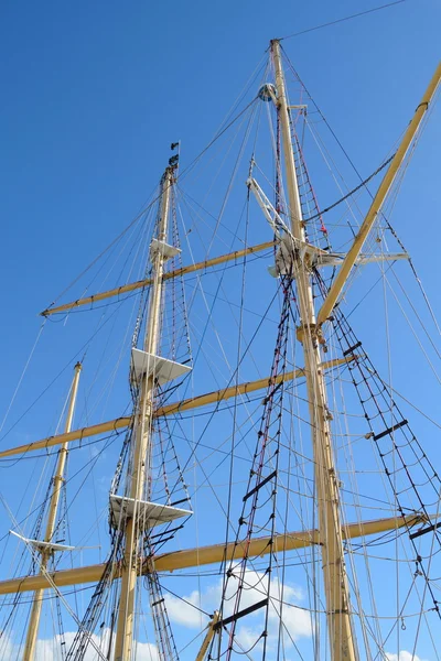 Rigging of a large sailing vessel — Stock Photo, Image