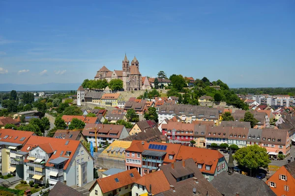 Widok miasta Breisach przez rzeki Ren w Baden-Wurttemberg, niemiecki — Zdjęcie stockowe