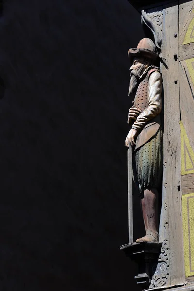 Arquitectura tradicional en el centro de Colmar, Francia — Foto de Stock