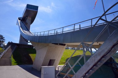 INNSBRUCK, AUSTIRA - 1 Ağustos 2019 'da Avusturya' nın Innsbruck kentindeki Bergisel kayak atlama stadyumu