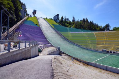 INNSBRUCK, AUSTIRA - 1 Ağustos 2019 'da Avusturya' nın Innsbruck kentindeki Bergisel kayak atlama stadyumu