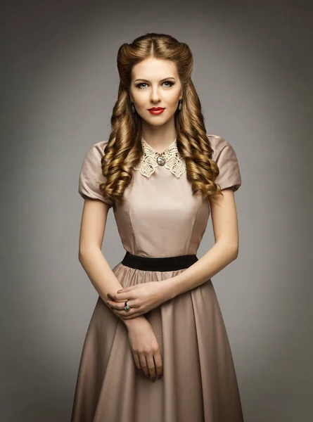 Woman Victorian Historical Age Dress, Beautiful Curly Hairstyles