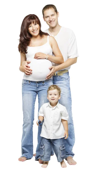 Ευτυχισμένη οικογένεια στην έγκυο, πατέρας μητέρα και παιδί, νέοι γονείς με το παιδί, λευκό — Φωτογραφία Αρχείου