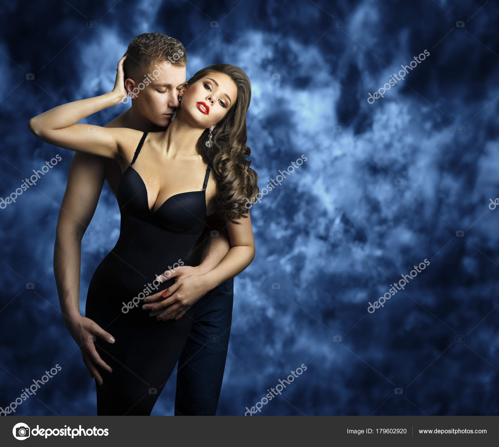 Featured image of post Lovers Romantic Images Download - Romantic pictures couple pictures heart pictures valentines day.