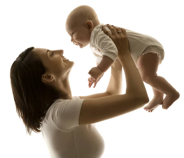 Madre y Bebé, Feliz Retrato Familiar, Mamá crió a Niño, Mujer y Niño Pequeño — Foto de Stock