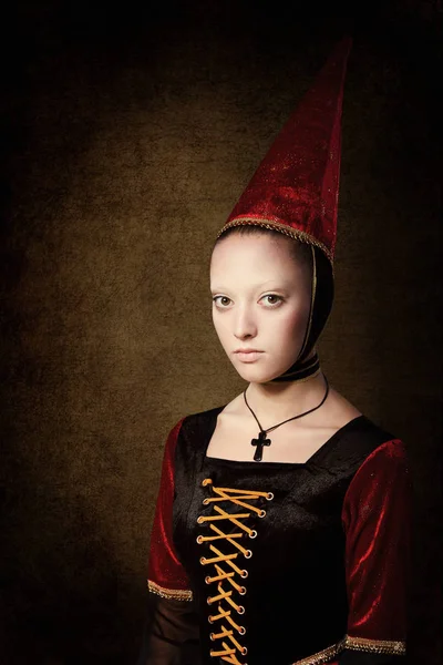 Ortaçağ Kadın Güzelliği, Genç Kız Tarihi Orta Çağ Tarzı — Stok fotoğraf