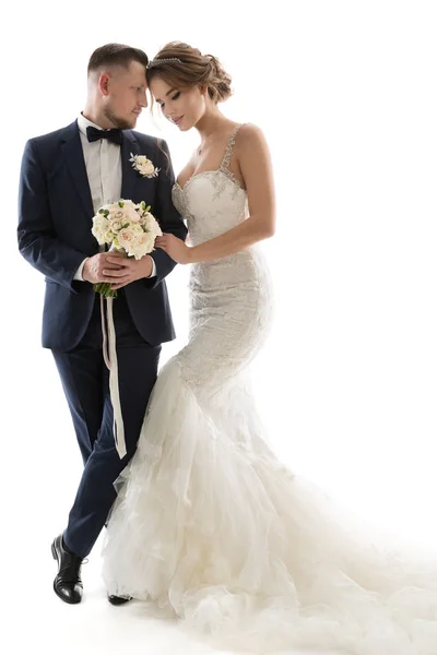 Pareja Boda Enamorada Elegante Novio Hermosa Novia Vestido Blanco Retrato —  Fotos de Stock