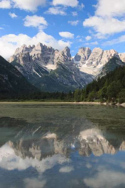 Lago di Landro (Trentino Alto Adige) ) — Foto Stock