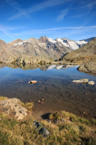 Lauson gölet, Valnontey, — Stok fotoğraf