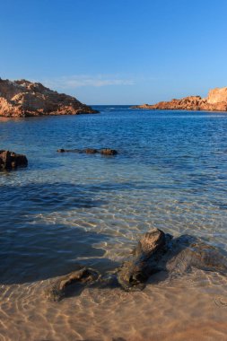 Cala Pregonda gün batımı