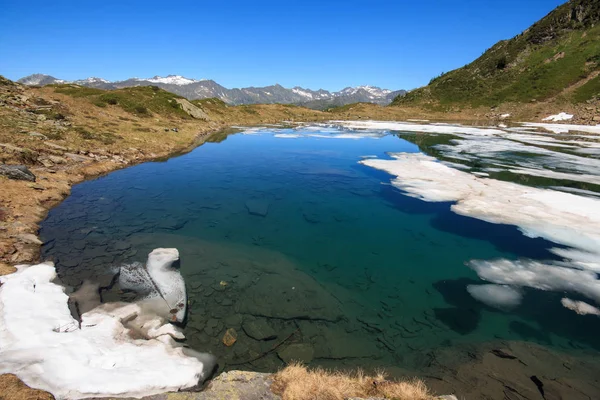 Lake prato - Schweiz — Stockfoto