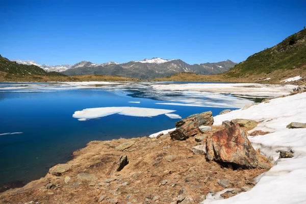 Jezioro Prato - Szwajcaria — Zdjęcie stockowe