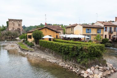 Valeggio Konsolosu Mincio 'nun Hamlet manzarası