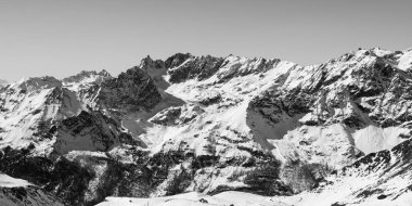 Yüksek Valtournenche 'nin güzel manzarası