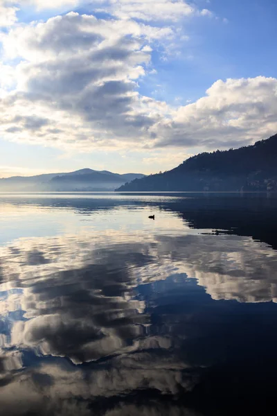 Como Gölü Üzerindeki Panorama Torno — Stok fotoğraf