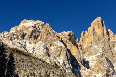 Maor ve Val Canali, Paneveggio doğal park üzerinden fotoğrafı Cimerlo (grup Pale di San Martino) küstahlık