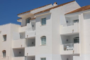 Menorca tipik beyaz evler - Balear Adaları