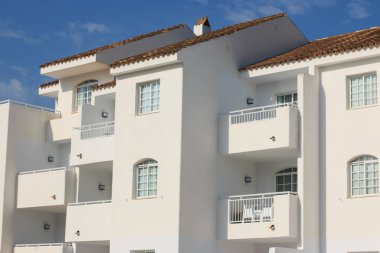 Menorca tipik beyaz evler - Balear Adaları