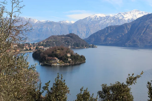 Klasickým Caste Jezero Como — Stock fotografie