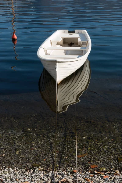 Лодка Озере Комо — стоковое фото