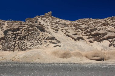 Vlychada beach - Santorini bakan uçurumların
