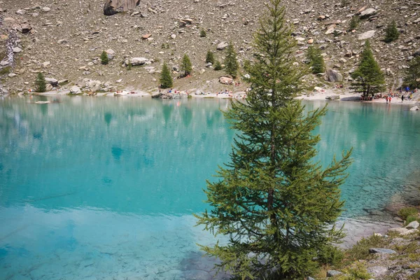 Błękitne Jezioro Dolinę Ayas — Zdjęcie stockowe