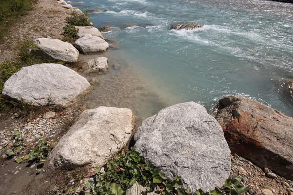 Doire de Ferret, torrente bolluente della Dora Baltea, in val Ferret (Valle Aosta)