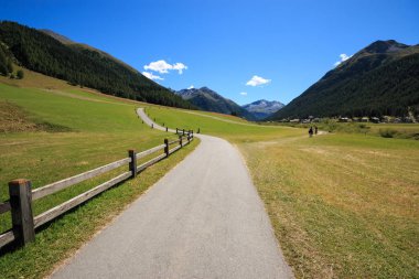 Livigno 'da bisiklet yolu
