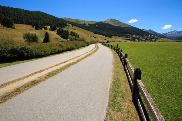 Carril Bici Livigno —  Fotos de Stock