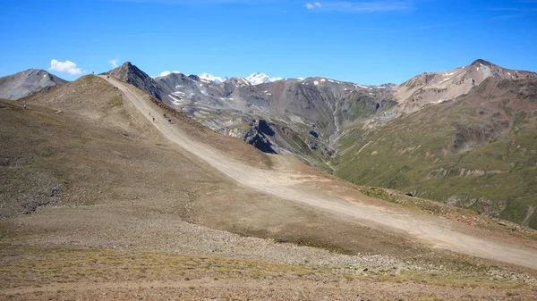 Vandrare Mountainbike Spår Blesaccia Toppmötet Livigno — Stockfoto