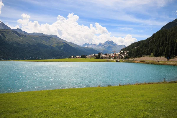 Bellissimo Paesaggio Del Lago Champfer Engadina — Foto Stock