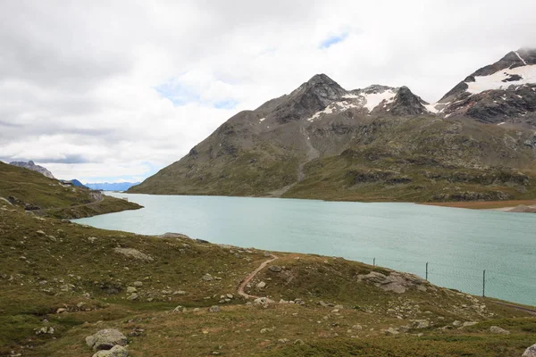 Lago Bianco Ghiacciaio Passo Del Bernina — Foto Stock