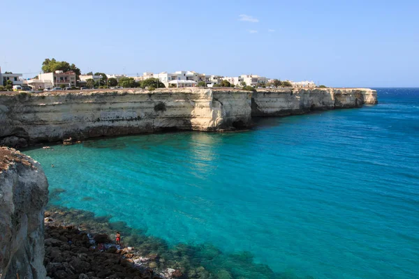 Cliff Torre Dell Orso Salento Puglia — стоковое фото