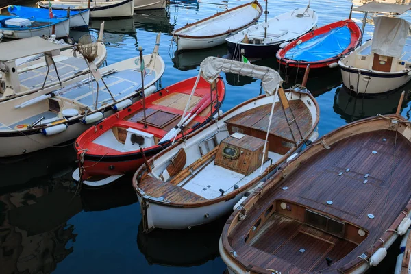 Båtar Hamnen Byn Camogli Ligurien — Stockfoto