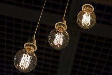 Dekoratif antika stili ampulleri