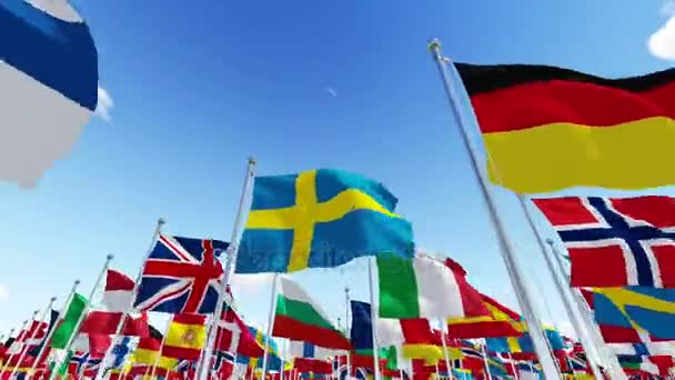 Все флаги ЕС развеваются в голубом солнечном небе . — стоковое видео