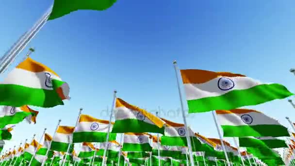 Muchas banderas de la India en los postes de bandera — Vídeo de stock