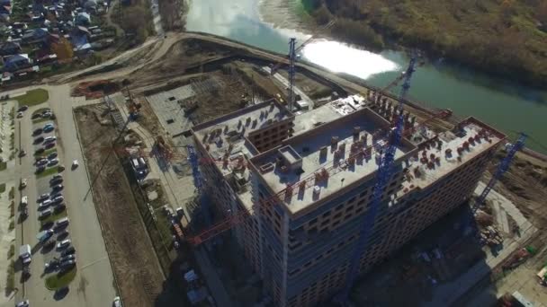 La construction du complexe d'habitation — Video