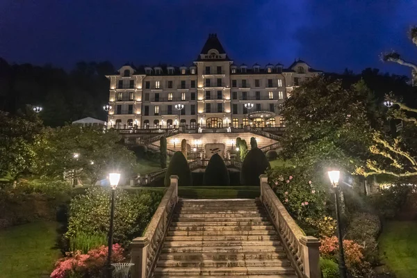 2019 Május Hotel Palace Menthon Éjjel Manton Saint Bernard Városban Stock Kép