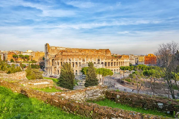 Coliseo de Roma desde la Colina Palatina — Foto de Stock